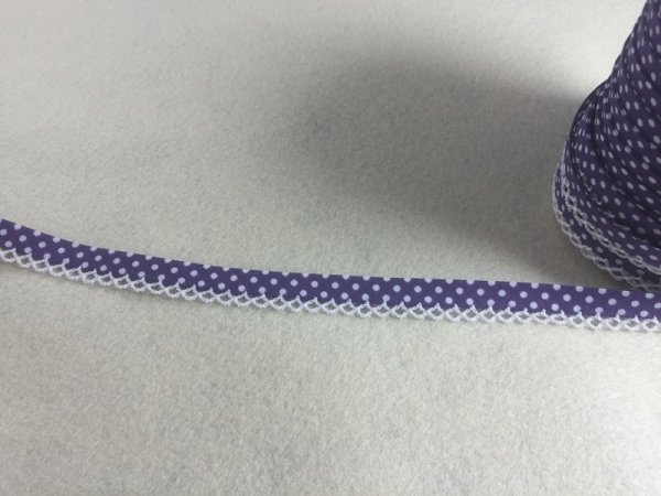 BW Schrägband mit Häckelborde Lila Weiß Nr 6